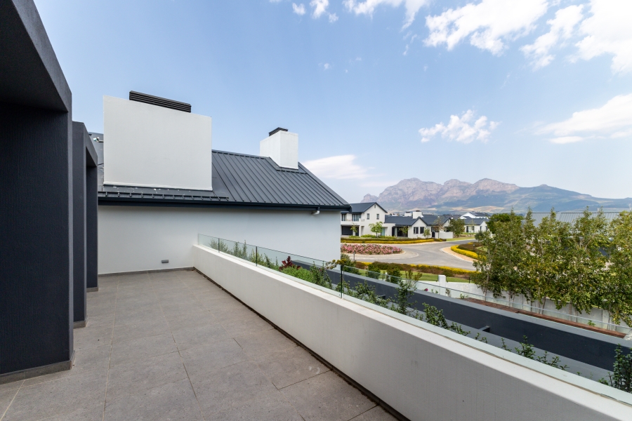 5 Bedroom Property for Sale in Val De Vie Estate Western Cape